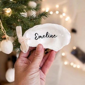 Oyster Shell Name Place Card | Personalized Place Cards | Guest Names Beach | Wedding Reception Favor