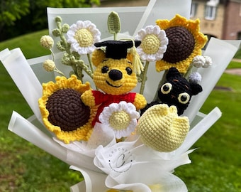 Graduation Bouquet: Winnie Pooh
