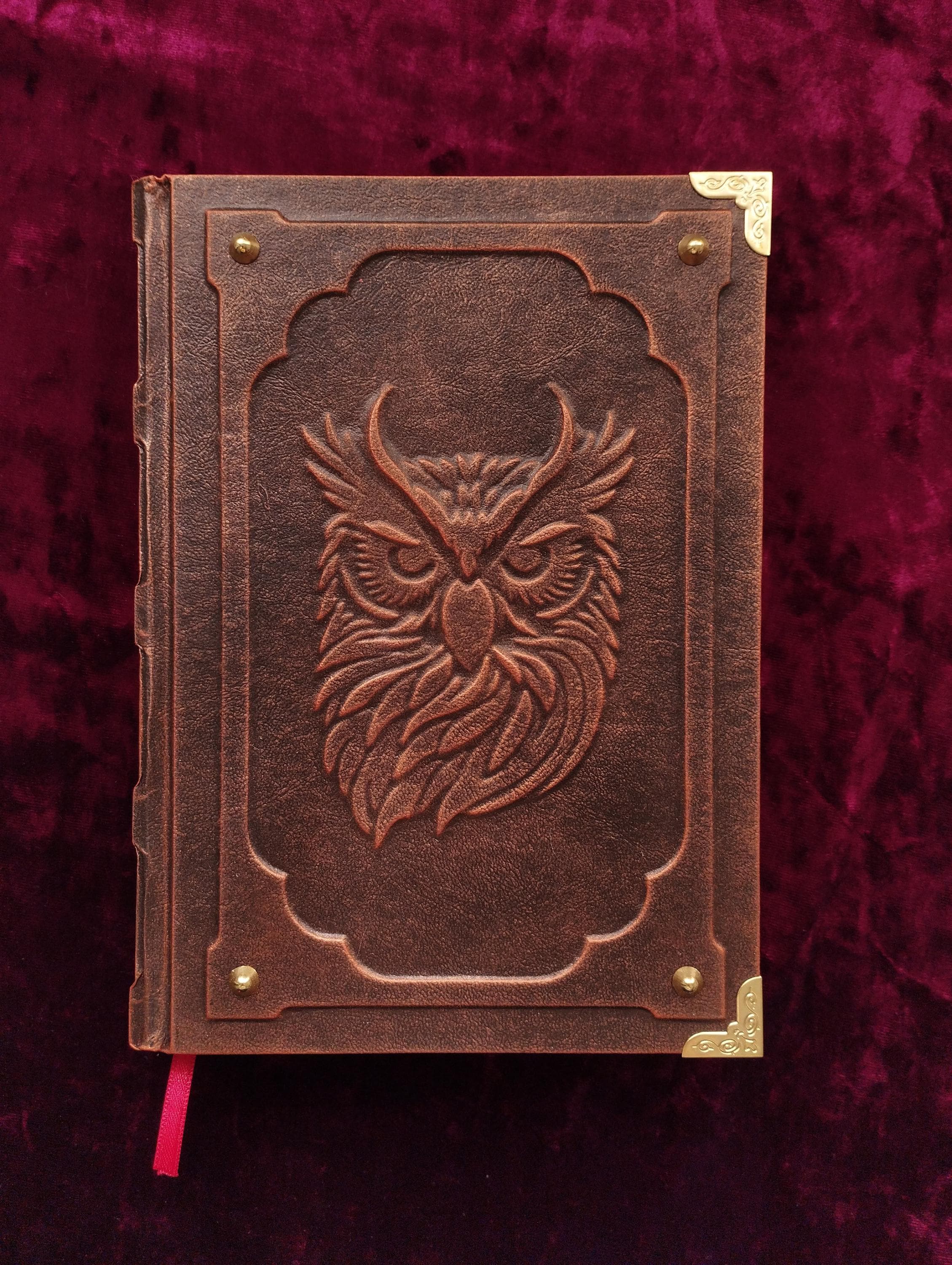 Owl Grimoire Journal A4 &ndash; Embossed Book of Shadows &ndash; 600 Ivory Blank Pages &ndash; Handm