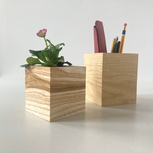 Schreibtisch Deko im Bundle, Stiftehalter Holz, Kleiner Pflanztopf aus Holz, Pflanzer für Schreibtisch,  Bürodekoration, Geschenk