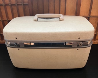 Samsonite Horizon White Travel Luggage Case, 1960's Travel Make Up Case, Vintage Train Case
