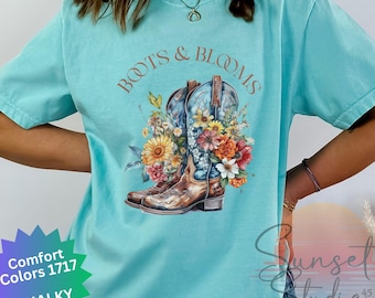 Vintage Cowboy Boots & Blooms T-Shirt Wildflower Shirt Cowgirl Tee Western Floral Graphic Tee Country Barn T-Shirt Rustic Rodeo Shirt