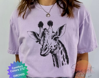 Giraffe Shirt Gift for Giraffe Lover Safari Animal TShirt Zoo Animal Tee Giraffe Head Graphic Tee Animal Print Comfort Colors® Shirt