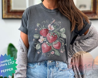 Strawberry Lover Shirt Strawberries Comfort Colors Garden Tshirt Cottagecore Aesthetic Fruit Berry Lover Tee Farmers Market Gift
