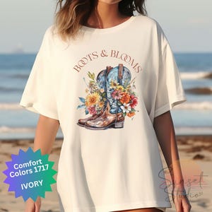 T-shirt med vintage-motiv från Cowboy Boots & Blooms, vildblomma, cowgirl-t-shirt, västerländsk blommig t-shirt, lantlig lada-t-shirt, rustik rodeo-tröja bild 3