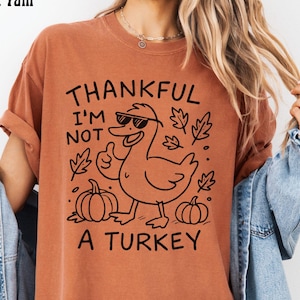 Funny Comfort Colors Goose T-Shirt, Silly Goose Graphic Shirts, Goose Lover Gift, Geese  Shirt, Thanksgiving Tee, Cartoon Goose Tshirt