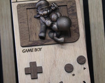 Wooden Game Console Sculpture - Handmade Retro Gaming Decoration - Geek Gift