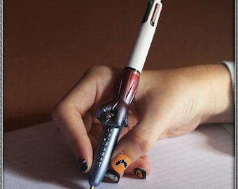 Robô Espacial com Lápis/Caneta de 4 Cores