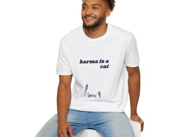 Karma ist eine Katze Unisex Softstyle T-Shirt, Swift-Lyrik-T-Shirt, Katzen-T-Shirt, lustiges einzigartiges Katzenliebhabergeschenk, Swift-Fanshirt