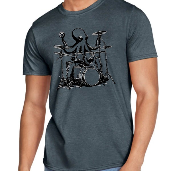 Maglietta grafica Octopus Drummer, Camicia Octopus, Maglietta batterista, Abbigliamento per musicisti, Polpo batterista, Regalo per gli amanti della musica, T-shirt grafica unica