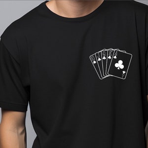 Camisa de baralho, camiseta Royal Flush, moda para entusiastas de jogos de cartas, roupas cheias de estilo, presente para amantes de pôquer, roupas inspiradas em cassinos