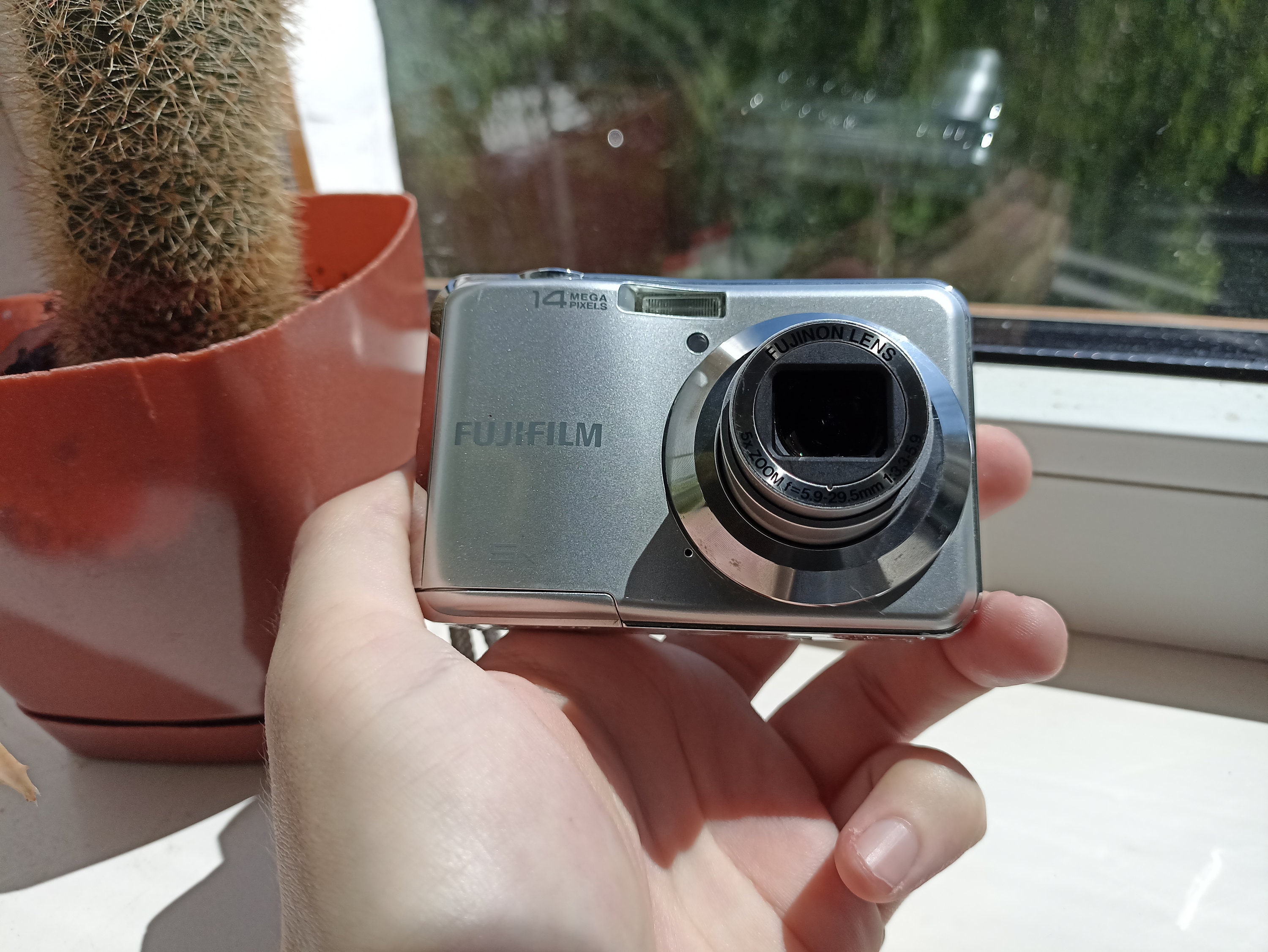 美品 Fujifilm FINEPIX AX300 動作確認済 動作確認済み】FUJIFILM FINEPIX AX300 デジタルカメラ - メルカリ