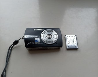Olympus m Mju 700 7,1 MP Stylus Digitalkamera Schwarz FUNKTIONIERT GÜNSTIG