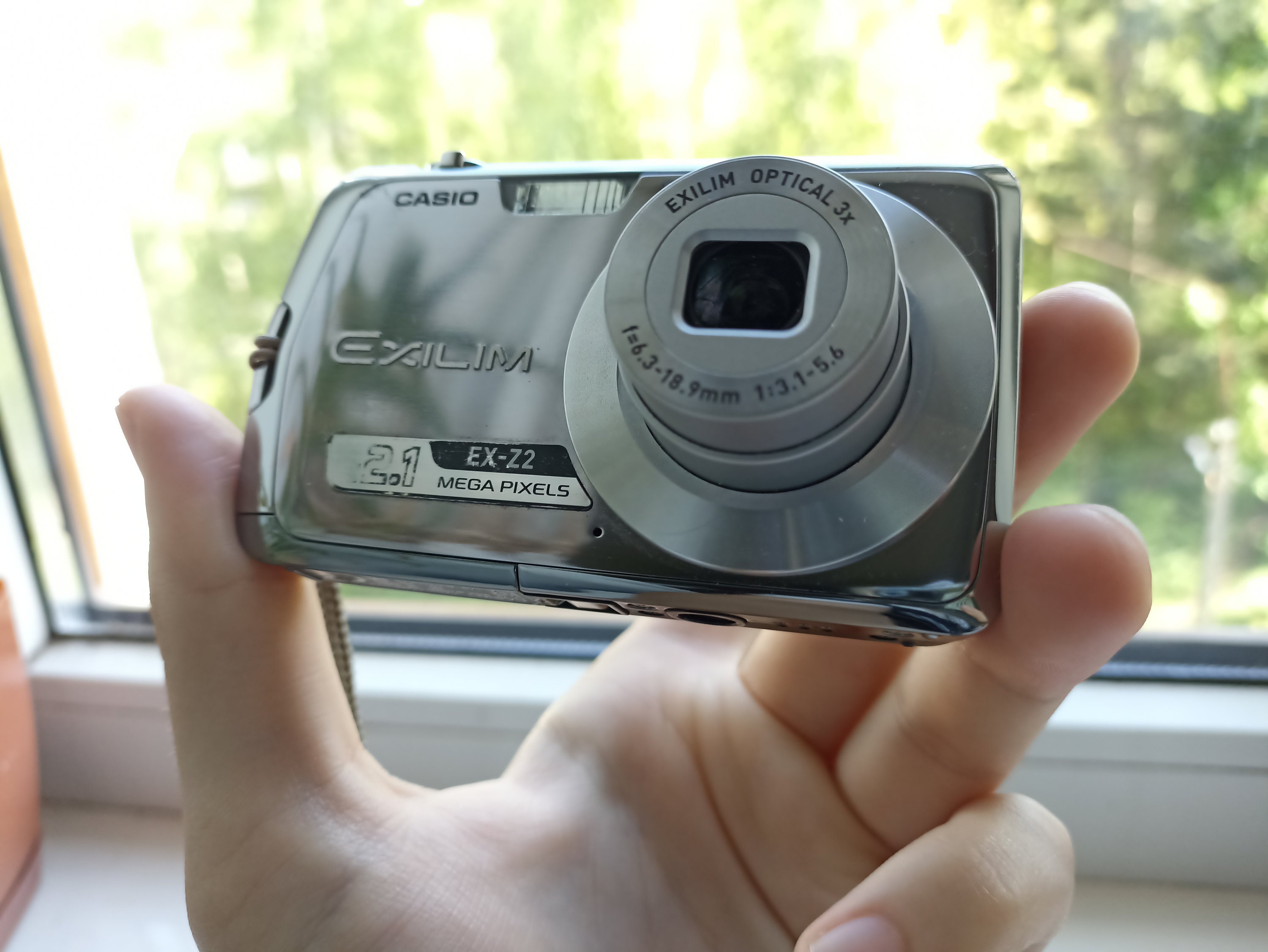 コンパクトデジタルカメラ CASIO EX- Z2 【公式通販】