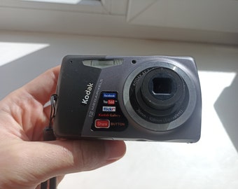 Kodak EasyShare M530 Black 12.0MP digital compact camera WORKing CHEAP Charger