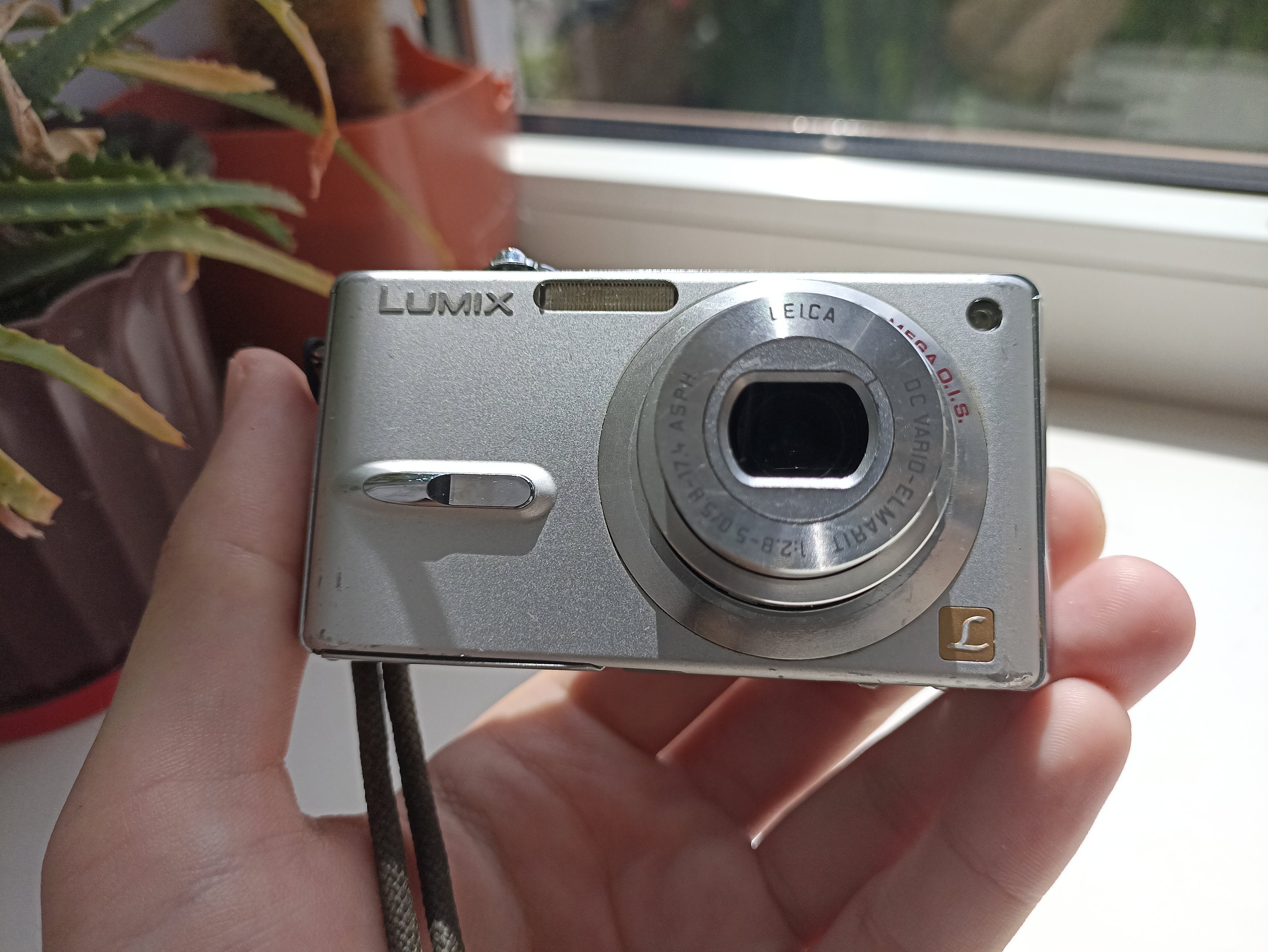 Panasonic Lumix DMC-FX9: Digital Photography Review