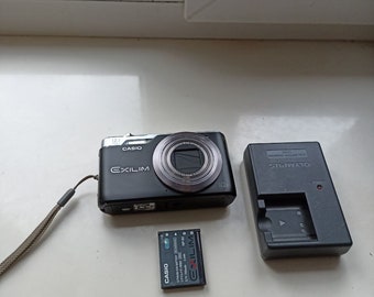 Casio Digital Camera Exilim EX-H5 12.1MP Black 10x zoom WORKing CHEAP
