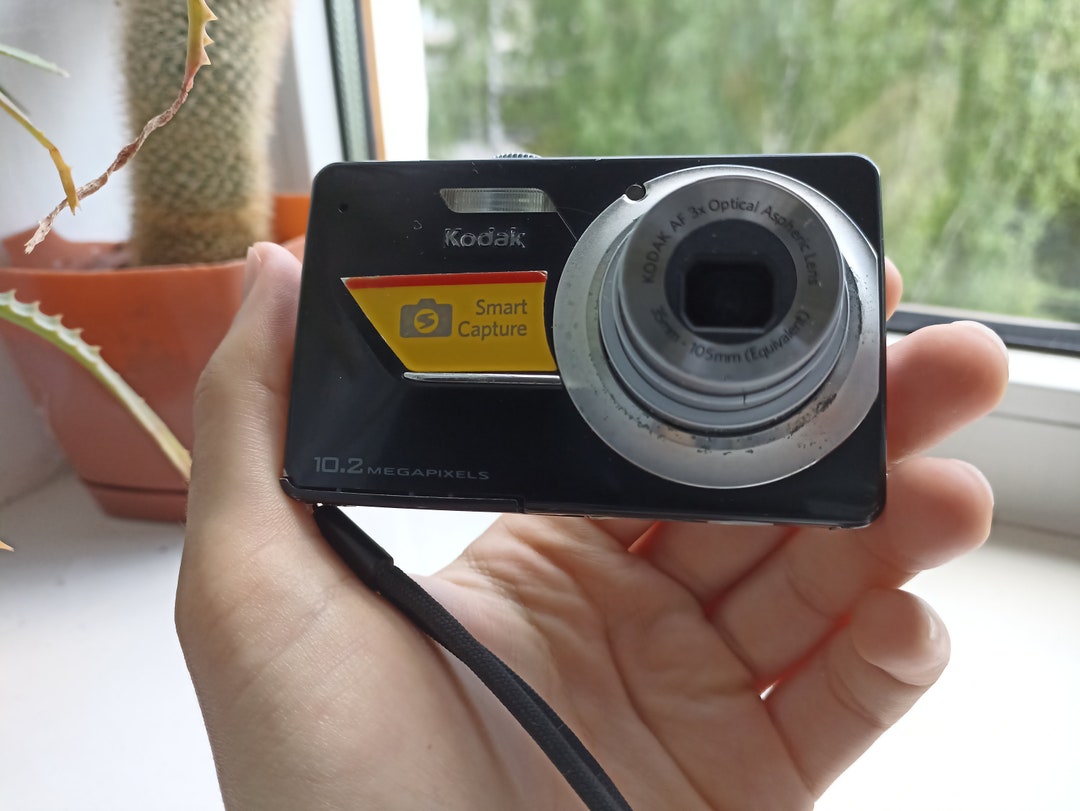 Kodak Easyshare Black M340 10.2MP Digital Compact Camera Working CHEAP