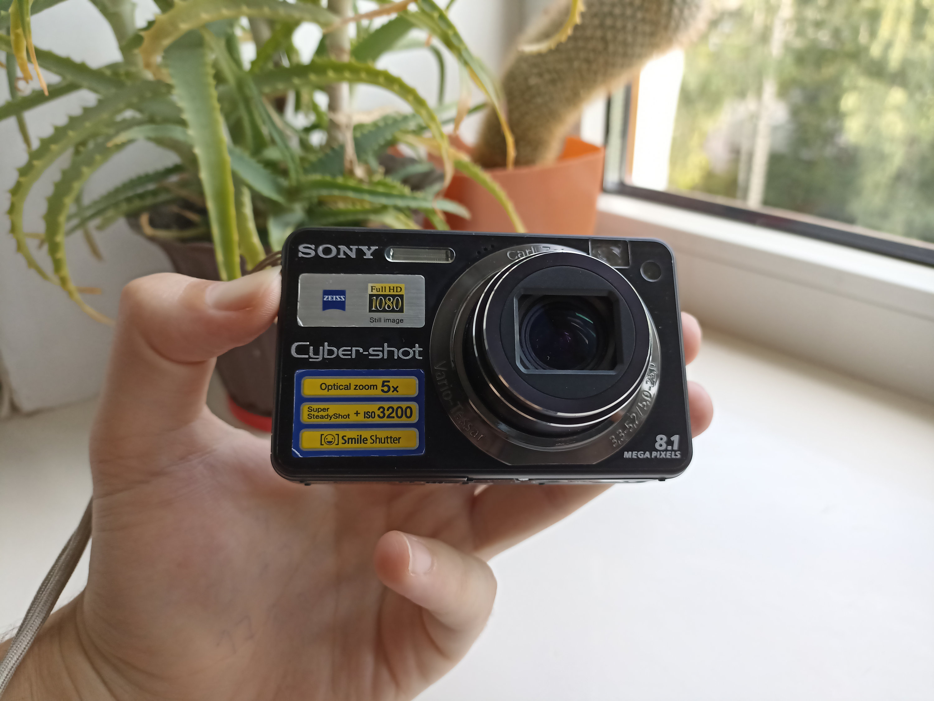 Sony コンパクトデジタルカメラ Sony Cyber-Shot DSC-W150 Black 8.2MP digital compact camera