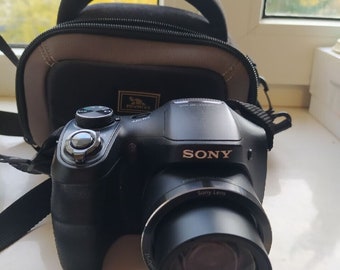 Sony Cyber-Shot DSC-H100 16.1MP Digital Camera Black WORKing CASE