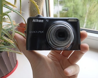 Nikon COOLPIX L23 Noir 10,1 MP appareil photo numérique compact fonctionnant ensemble complet