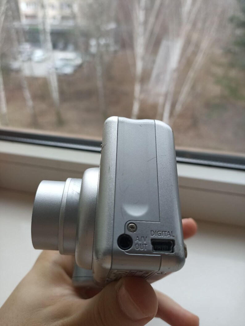 Canon Powershot A75 Silver Digital Compact Camera Working CHEAP Memory
