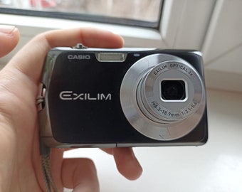 CASIO exilim EX-Z1 Black 10.1 MP digital compact camera WORKing Full Set