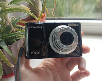 Olympus X-43 Black 14.0MP digital compact camera WORKing CHEAP