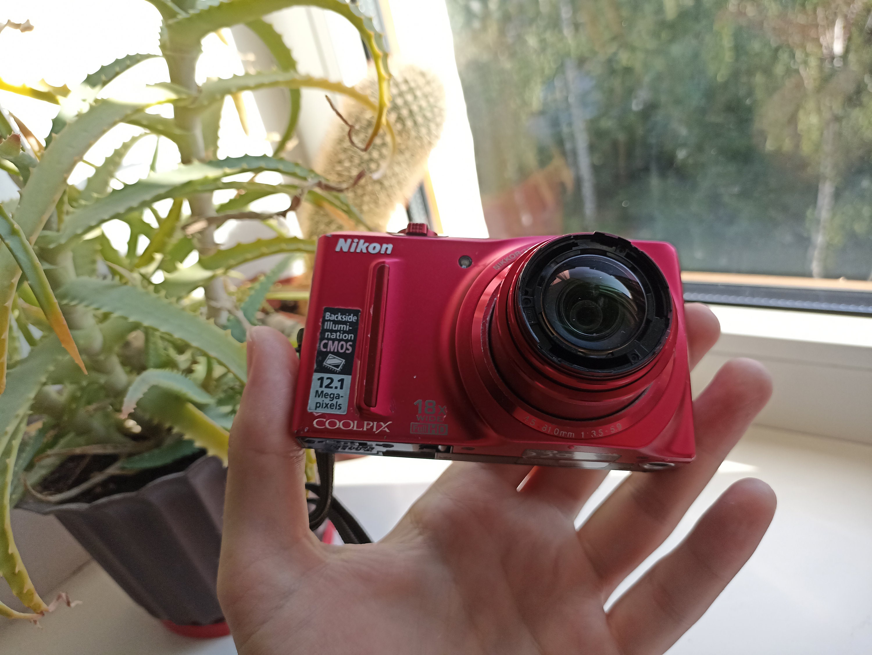 RARE RED Nikon Coolpix S9100 12.1MP Digital Compact Camera