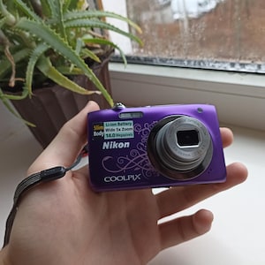 RARE Purple Nikon Coolpix S2600 14.0MP Digital Compact Camera