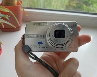 Olympus Mju M 750 Silver 7.1MP All Weather digital compact camera WORKing FULL SET