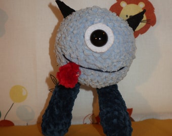juguete de peluche de ganchillo