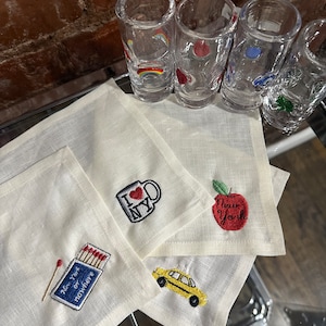New York City themed cloth cocktail napkins. Nyc gifts