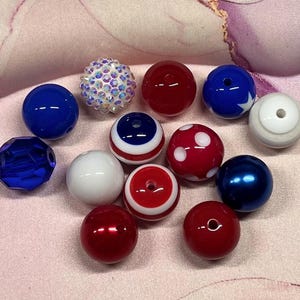 20mm Acrylic Bubblegum Beads: Red, White & Blue Mix - 10 Craft Beads