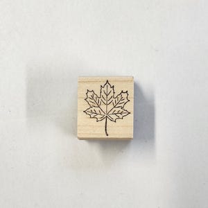 Maple Leaf Rubber Stamp