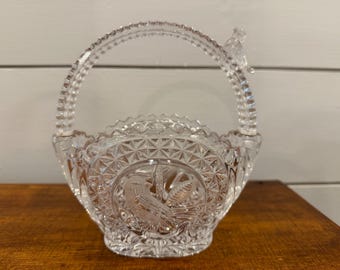 鳥のガラスバスケット 鳥のガラスバスケット Victorian Crystal Bird Basket Clear Glass