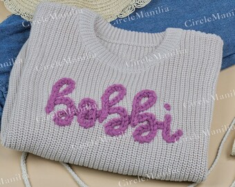 ¡Honre su nombre con suéteres de bebé personalizados con hermosos bordados para crear una adición de guardarropa verdaderamente única!
