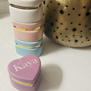 Benutzerdefinierte Herz-Box Keramik Schmuckschatulle Urlaub Geschenk Weihnachtsgeschenk Strumpf Stuffer Personalisiertes Geschenk Baby-Dusche-Geschenk Kind Schmuckschatulle