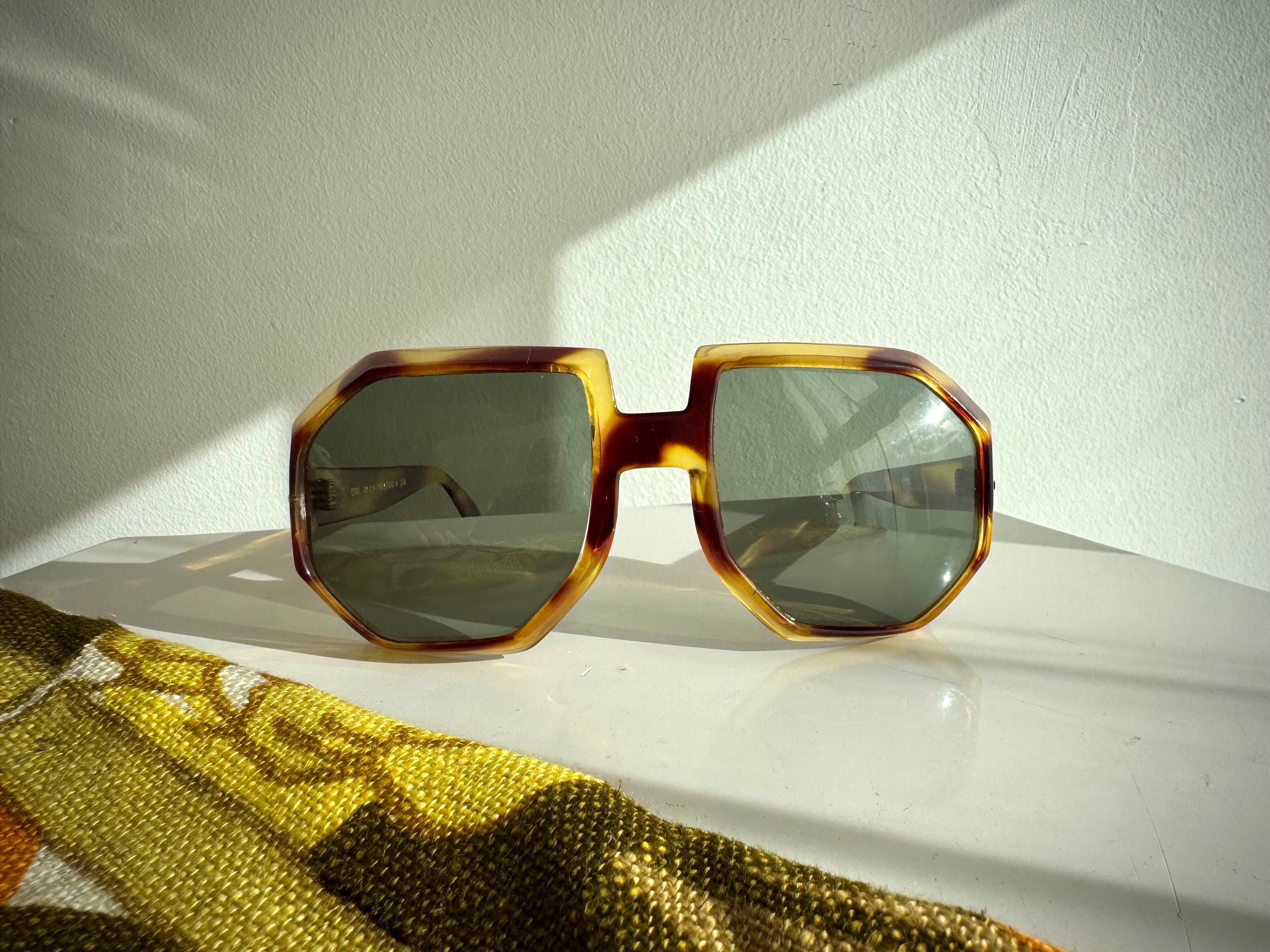Vintage Octagon Eyeglasses - Etsy display picture 3