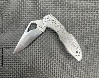hand engraved spyderco Byrd knife