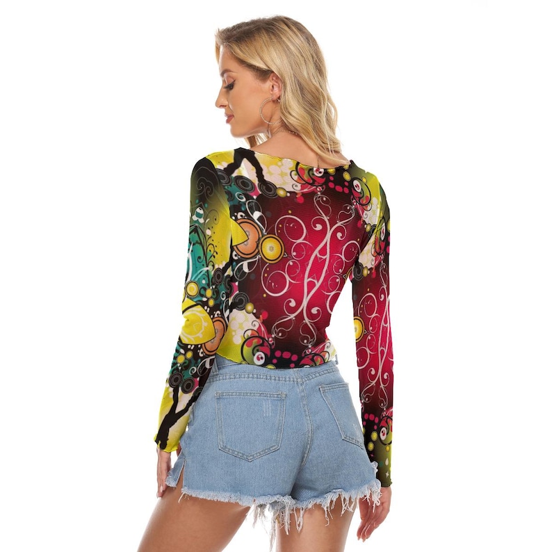 Frutiger Metro-shirt met lange mouwen van mesh - y2k nostalgische crop top met grafische ontwerpstijl afbeelding 4