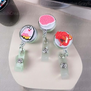 Badge Reel, Custom Nurse Retractable Badge Holder Nurse ID Carabiner Lanyard Badge Clip Rn Id Badge Staff Gift Stethoscope Badge