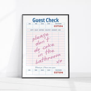 トイレでコーラを飲まないでください。ファンキーなレトロなウォールアート、面白いトイレポスター、大学のバスルームの装飾、楽しいゲストチェックの印刷可能なポスター