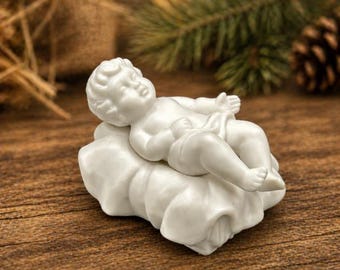Vintage Avon Baby Jesus Figurine 1981 Bisque Nativity