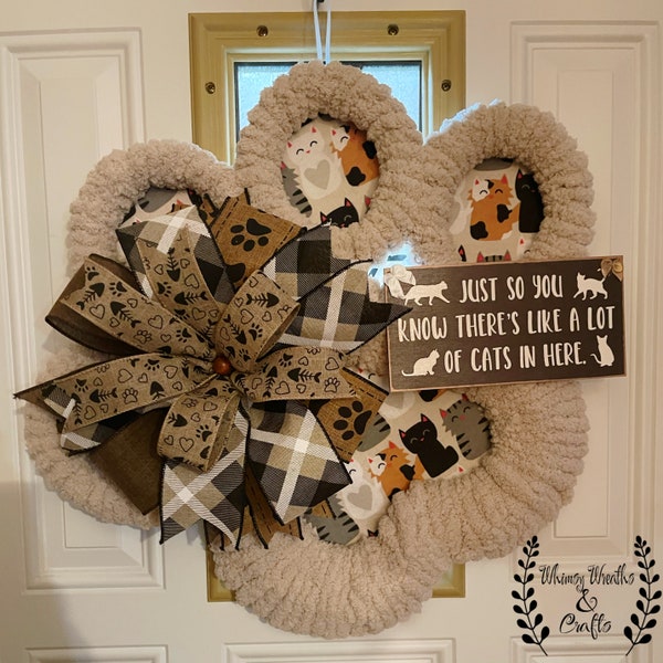 Paw print door hanger, Door Wreath, Door Hanger ~ Cats Paw Print