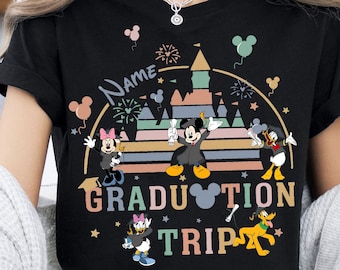 Camiseta personalizada de graduación de Disney 2025, divertida camiseta de Mickey y sus amigos, camiseta de viaje de graduación de Disney, camiseta de graduado de Disneyland para niño y niña.