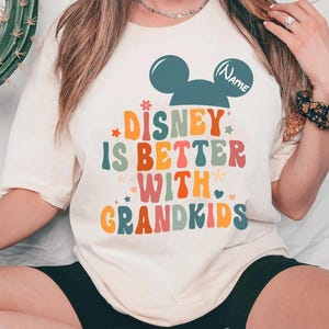 Drôle de Disney, c'est mieux avec une chemise petits-enfants, T-shirt unisexe de vacances Disneyland, t-shirt assorti pour la famille Disney, voyage de vacances en famille Disneyland