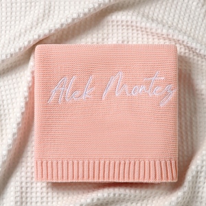 Embroidered Newborn Blanket，Baby Girl Blanket, Knit Newborn Blanket, Cottom Baby Blanket,  Personalized Baby Girl, Blanket for Baby Girl