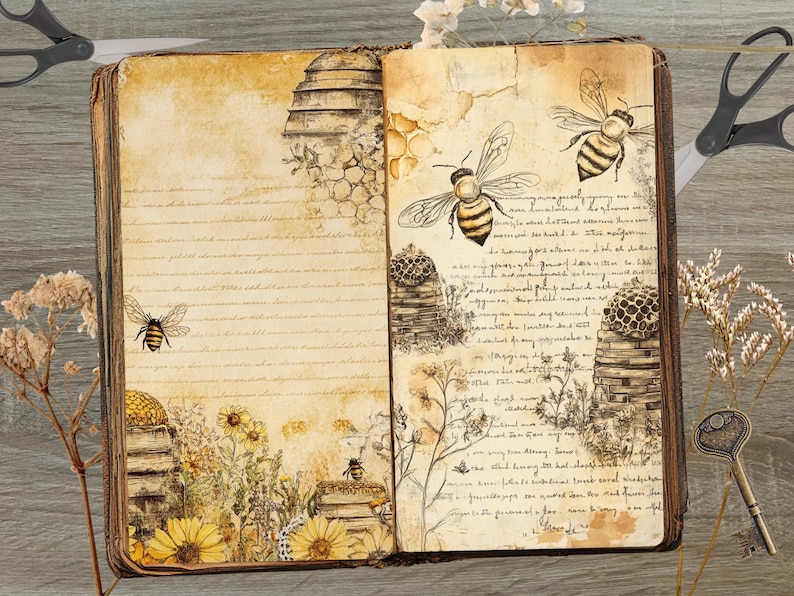 Puede incluir: Un diario vintage abierto con p&aacute;ginas llenas de texto escrito a mano e ilustraciones de abejas, panales y flores. El diario tiene un aspecto desgastado y envejecido, perfecto para llevar un diario, hacer scrapbooking o manualidades.