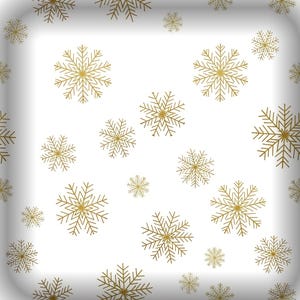 Peut inclure: Fond blanc avec un motif répété de flocons de neige dorés. Les flocons de neige, de tailles variées, sont répartis uniformément. L'image présente un bord blanc flou, créant un effet encadré. Idéal pour les produits sur le thème de l'hiver ou des fêtes.